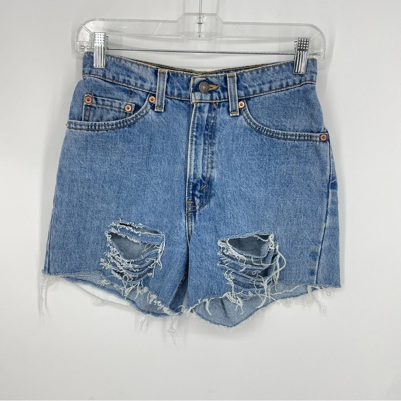 Levi’s 512 distressed destroyed Cutoff‎ denim Jean shorts Sz 7 - Picture 1 of 7